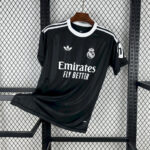 Real Madrid Goalkeeper 2025-26 Fan Edition
