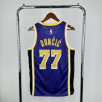 ⁦Lakers - Luka Dončić - Icon Edition⁩ - الصورة ⁦2⁩