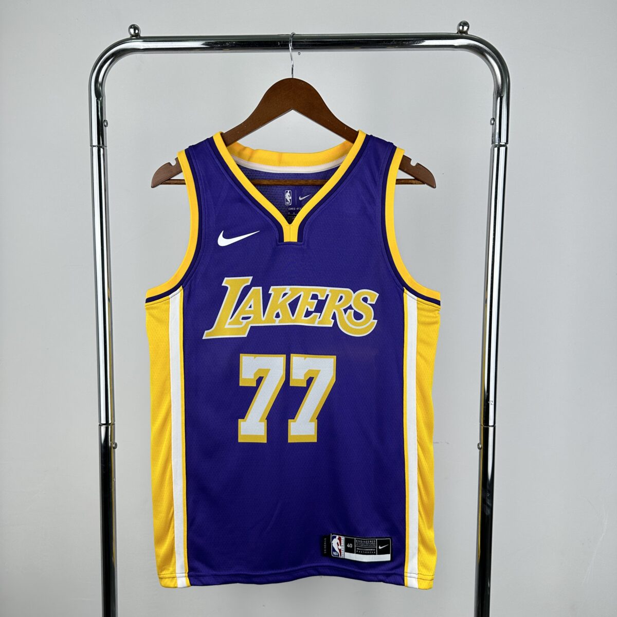 ⁦Lakers - Luka Dončić - Icon Edition⁩ - الصورة ⁦1⁩