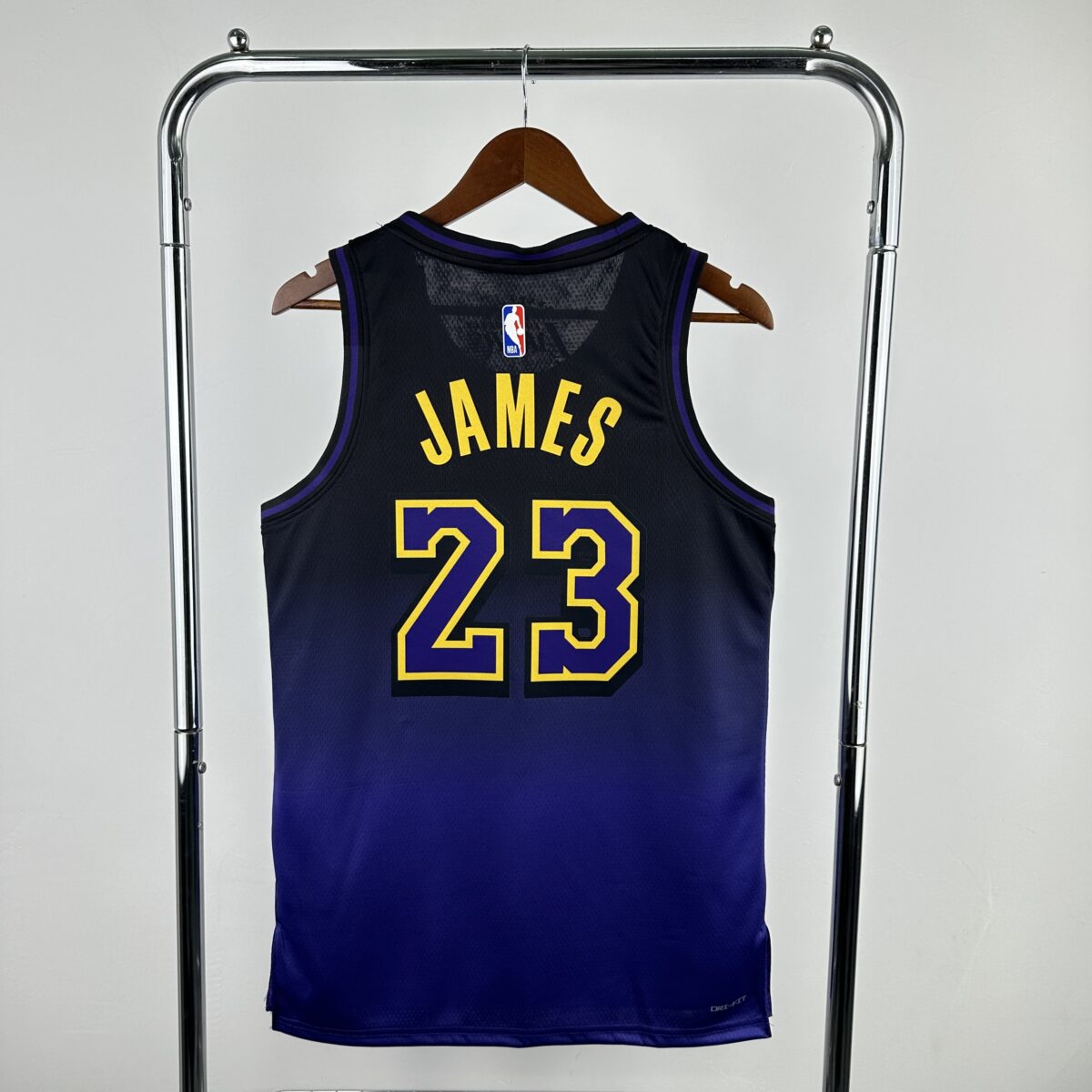 ⁦Lake Show 2025 - James - Icon Edition⁩ - الصورة ⁦2⁩