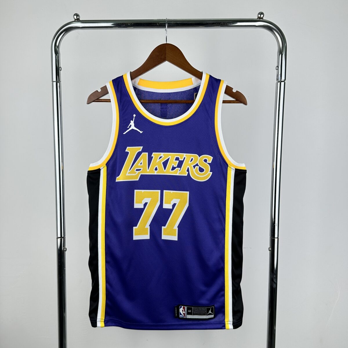 ⁦Lakers - Luka Dončić - Icon Edition⁩ - الصورة ⁦1⁩