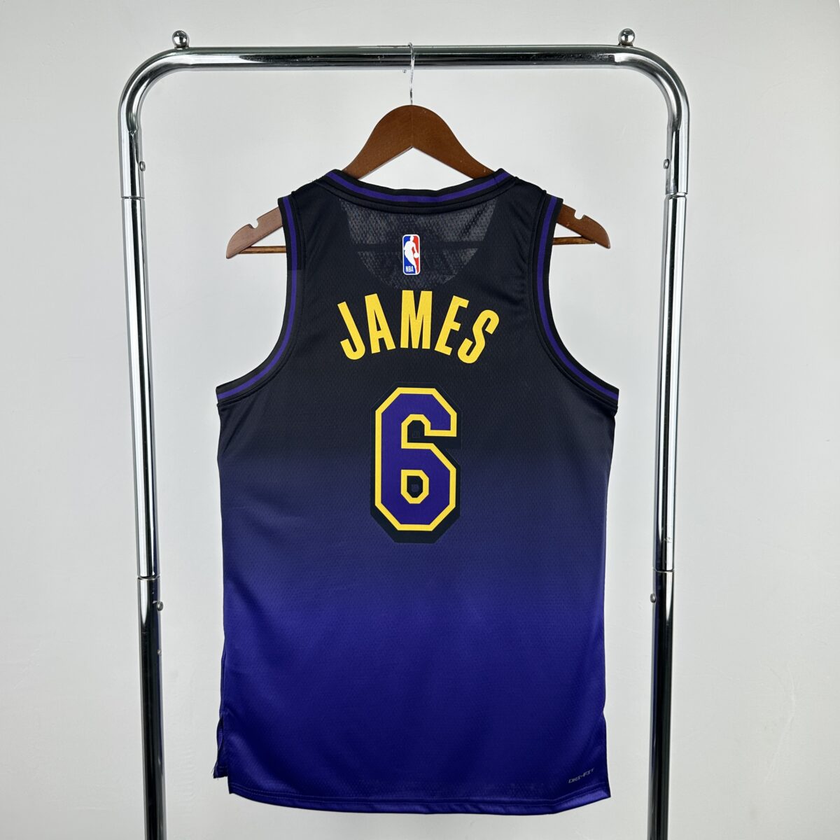 ⁦Lake Show 2025 - James - Icon Edition⁩ - الصورة ⁦2⁩