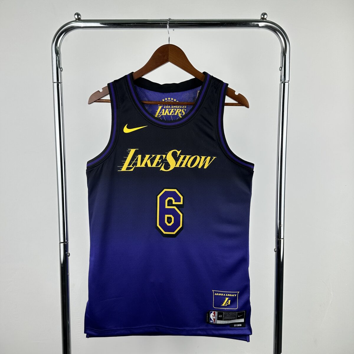 ⁦Lake Show 2025 - James - Icon Edition⁩ - الصورة ⁦1⁩