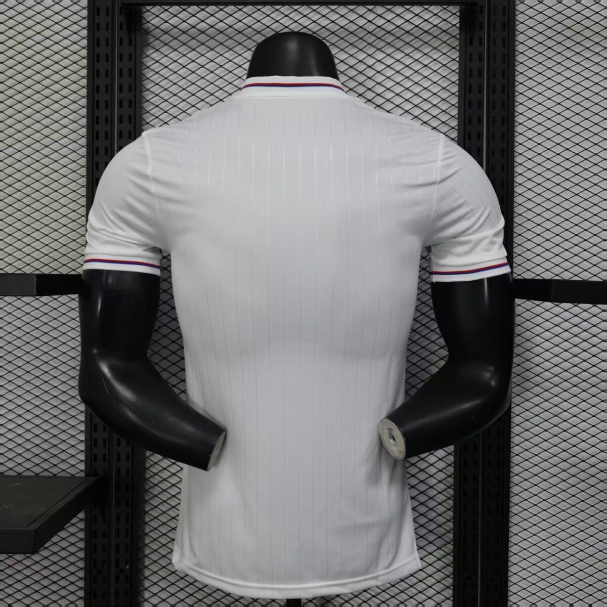 ⁦Olympique Lyonnais 75th Anniversary Player Edition⁩ - الصورة ⁦2⁩