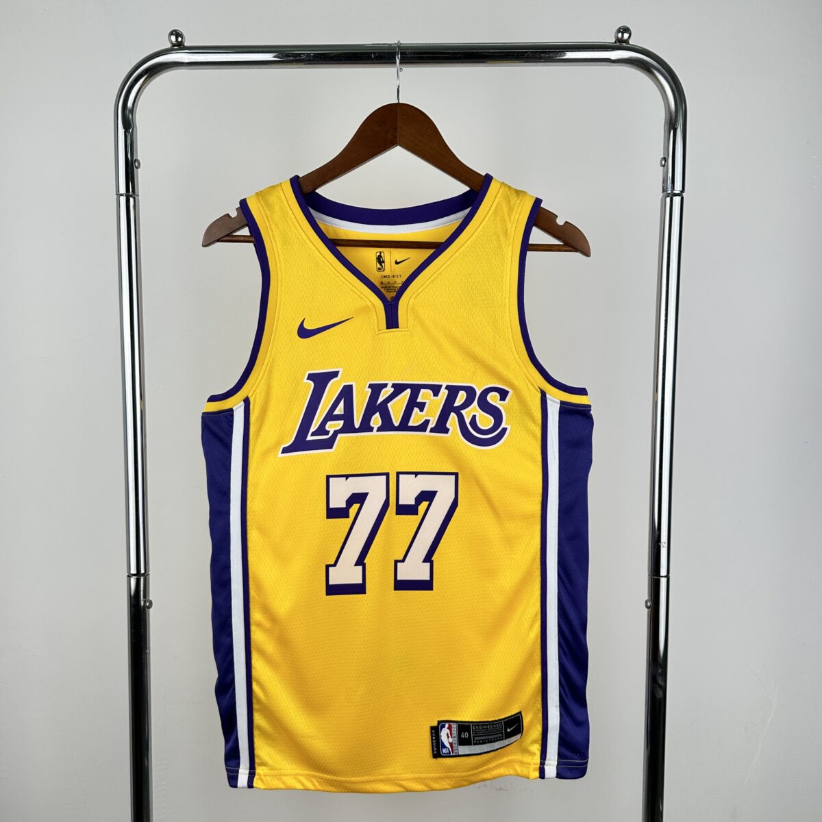 ⁦Lakers 2025 - Luka Dončić - Icon Edition⁩ - الصورة ⁦1⁩