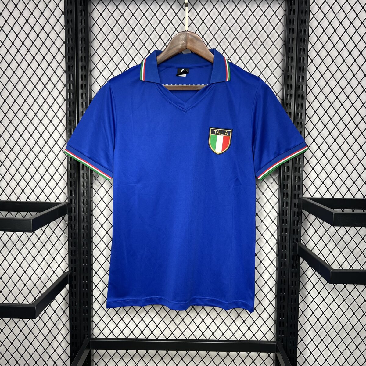 ⁦Italy Home 1982 Retro Edition⁩ - الصورة ⁦1⁩