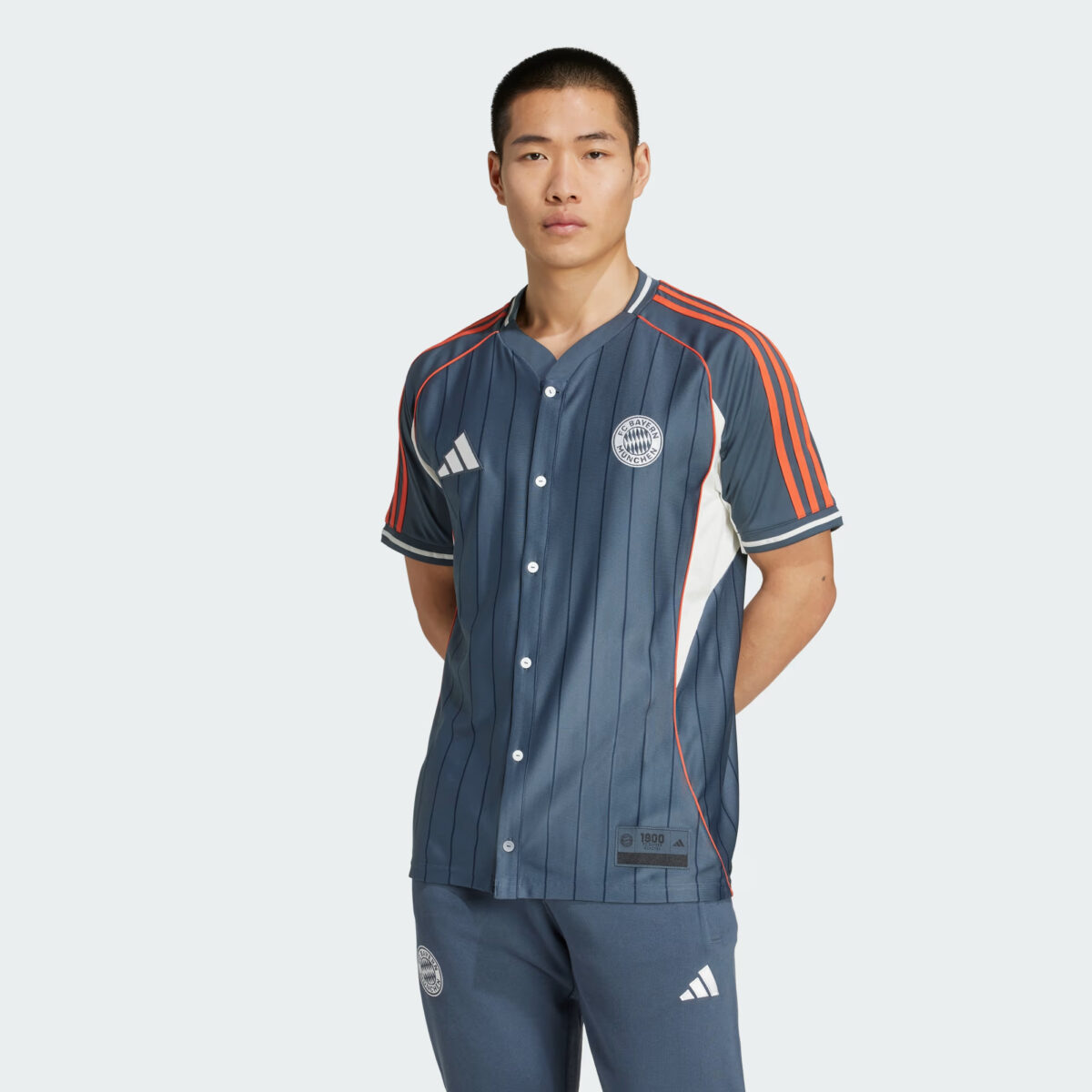 Bayern Munich Baseball 2025-26 US Pack Edition - Image 1