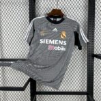 Real Madrid Goalkeeper 2002-03 Retro Edition