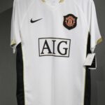 Manchester United Away 2006-07 Retro Ultra Player Edition