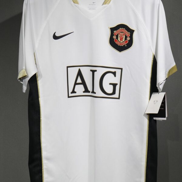 Manchester United Away 2006-07 Retro Ultra Player Edition