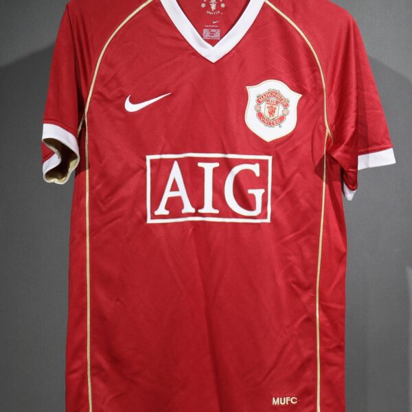 Manchester United Home 2006-07 Retro Ultra Player Edition