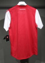 ⁦Arsenal Home 2011-12 Retro Ultra Player Edition⁩ - الصورة ⁦2⁩