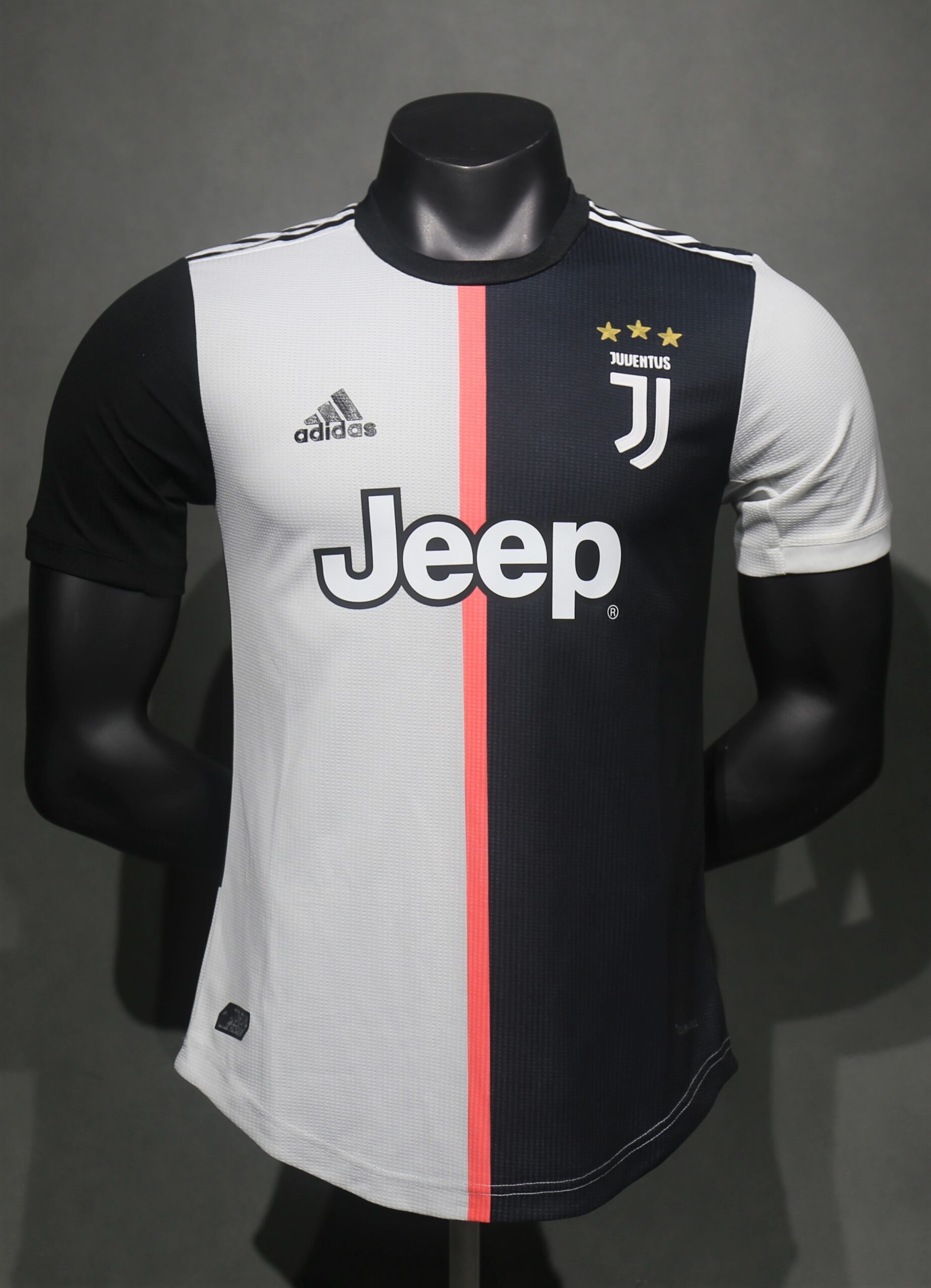 a5948600 Juventus Home 2019-20 Retro Ultra Player Edition - الصورة 1