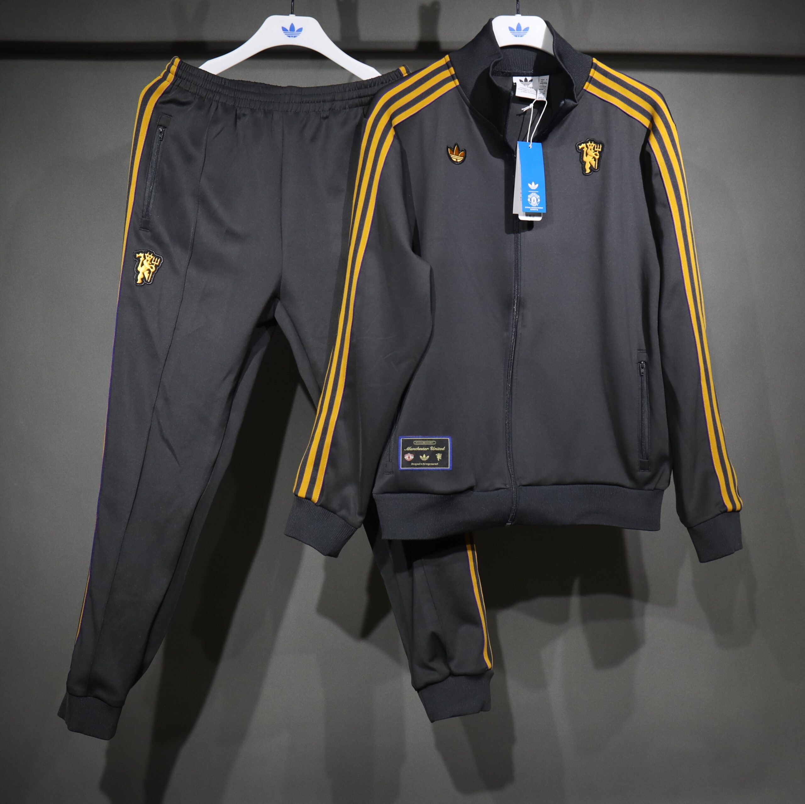 8ef05e7c Manchester United Jacket 2025-26 Training Suit - Image 1