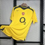 Arsenal Away 2005-06 Retro Edition