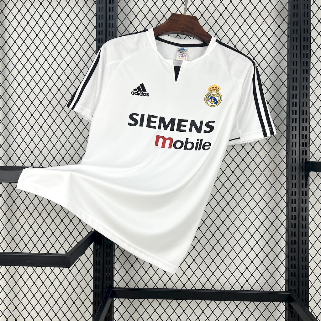 fc4606ca Real Madrid Home 2003-04 Retro Edition - Image 1