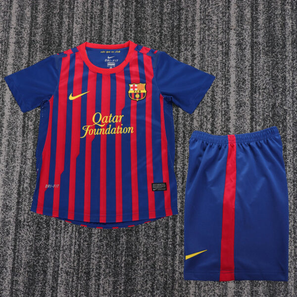 Barcelona Home 2011-12 Retro Kids suit