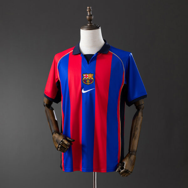 Barcelona Home 2001-00 Retro Edition