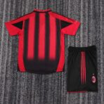 ⁦Milan Home 2004-05 Retro Kids suit⁩ - الصورة ⁦2⁩