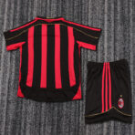 ⁦Milan Home 2006-07 Retro Kids suit⁩ - الصورة ⁦2⁩