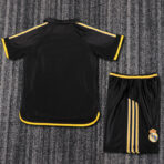 Real Madrid Away 1999-01 Retro Kids suit - Image 2