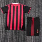⁦Milan Home 2009-10 Retro Kids suit⁩ - الصورة ⁦2⁩