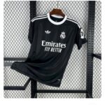 Real Madrid Goalkeeper 2025-26 Fan Edition