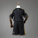 ⁦Real Madrid Away 2011-12 Retro Kids suit⁩ - الصورة ⁦2⁩
