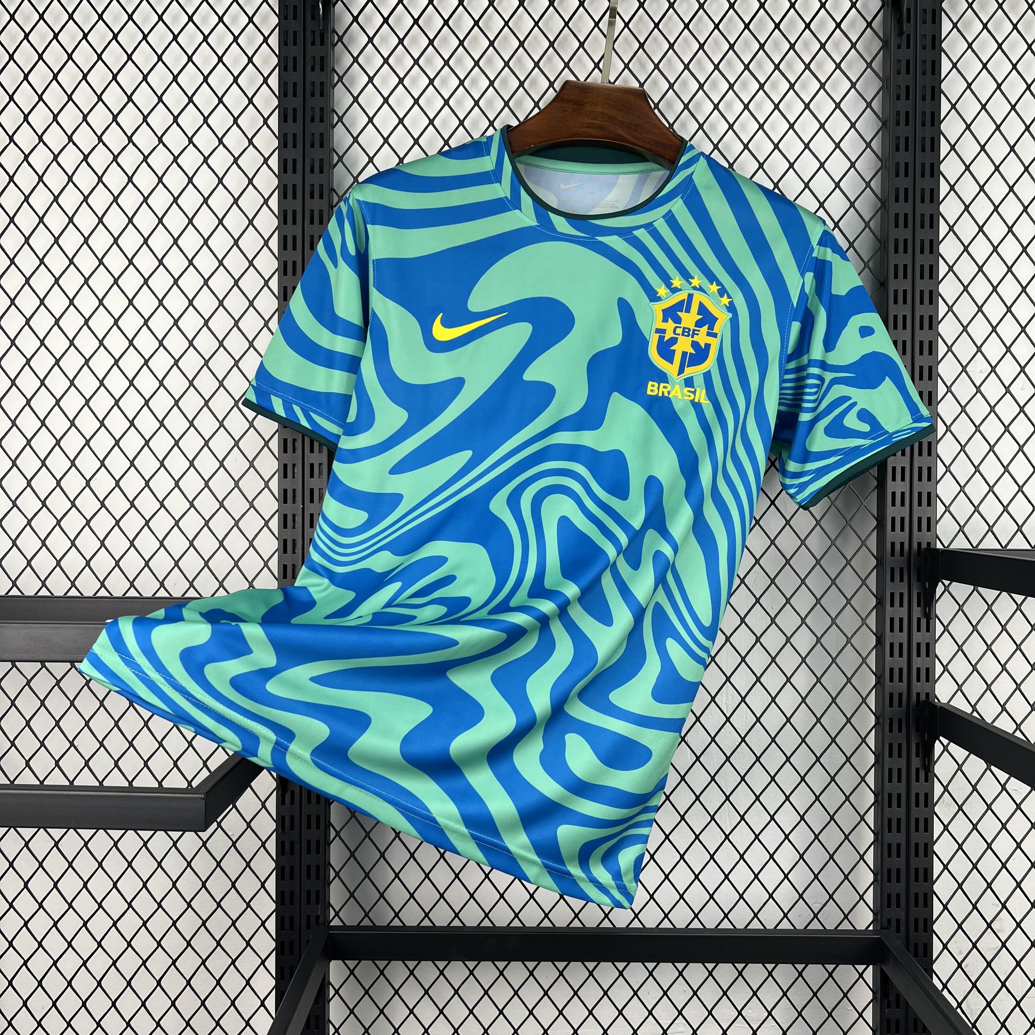 2d10a992 Brazil Pre-Match 2026-27 Fan Edition - الصورة 1