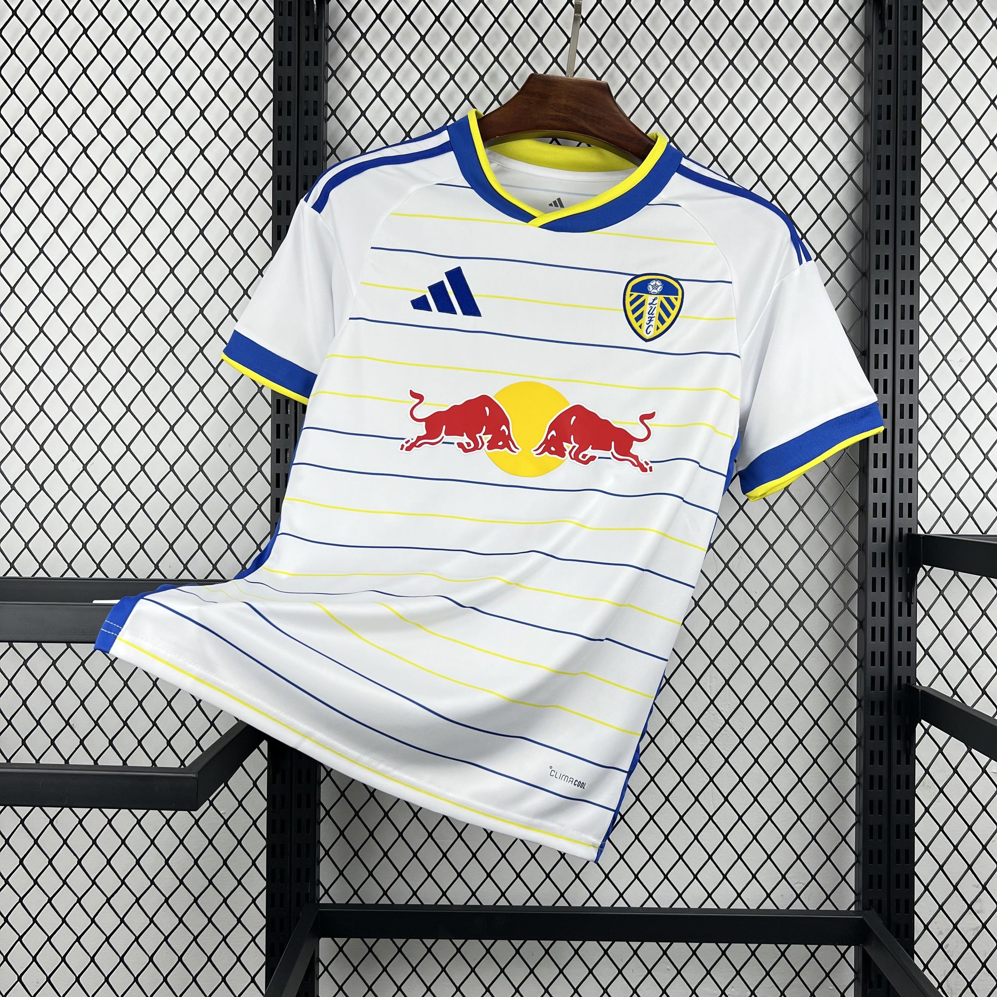 4320ea1c Leeds United Home 2026-27 Fan Edition - الصورة 1